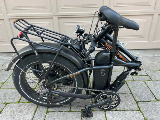 Rad Mini 4 folding e-bike (price drop) in eBike in Oshawa / Durham Region - Image 3