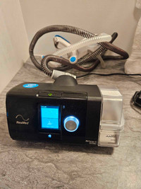 CPAP machine / Machine d'apnée du sommeil Airsense 10