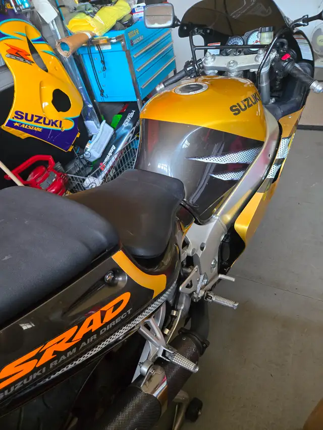 1996 suzuki gsxr 750537090890946334723