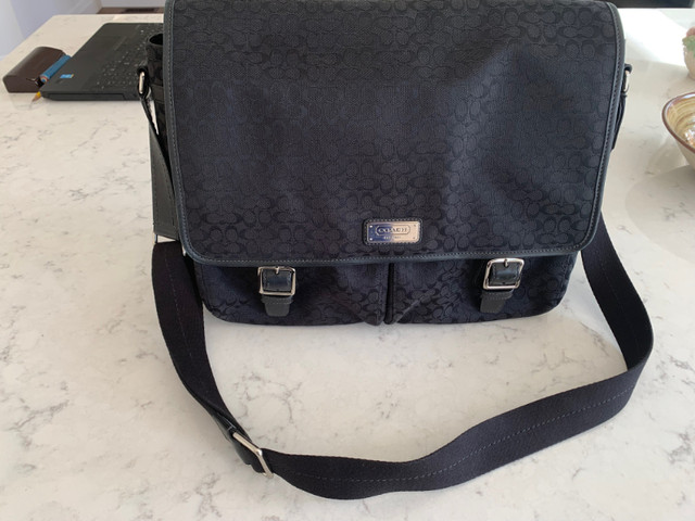 COACH Messenger Bag - Black in Women's - Bags & Wallets in Kawartha Lakes