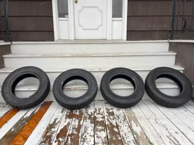 Set of 4 Motomaster Winter Edge II Tires P175/70R14 Not on rims Excellent condition - purchased last...