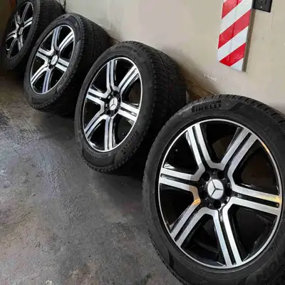 Set of OEM Mercedes-Benz wheels + Pirelli Scorpion Winter (MOE) 235/55 R19 – Run-flat (Extended Mobi...