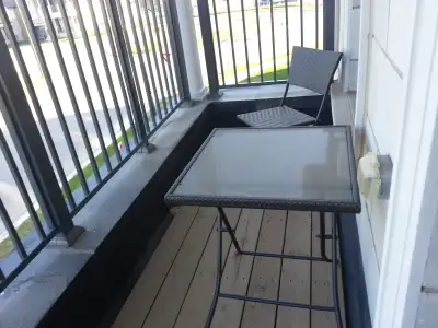 Two rooms in large new house in Brampton