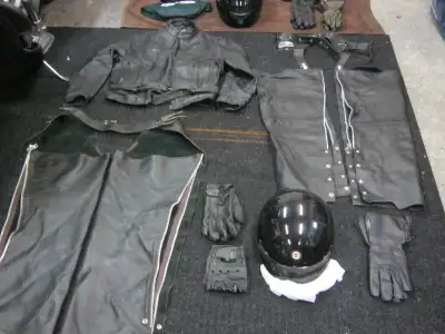 Men's Motorcycle Riding Gear Size 48 Leather Vest $45 Leather Chaps $60 XL Rain Paints $25 (L) Highw...