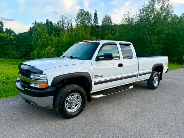 2002 Chevrolet Silverado 2500 HD Duramax Diesel 4X4