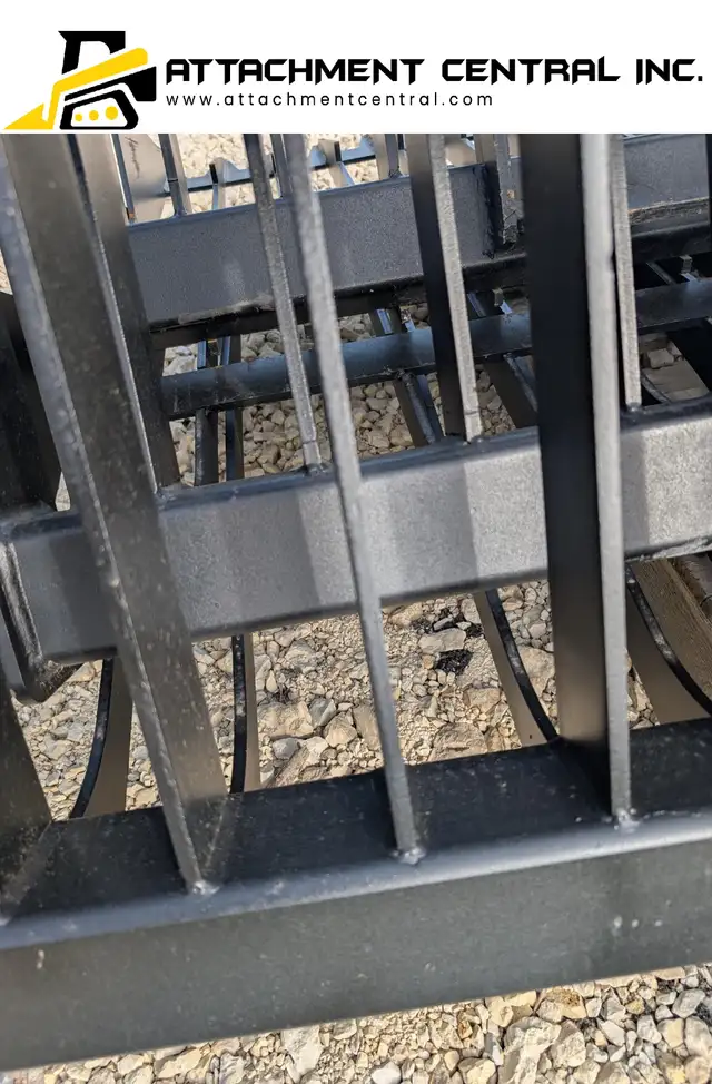 Suihe 66" 72" 78" 84" Skeleton Rock Bucket Skid Steer Attachment in Other in Regina - Image 6