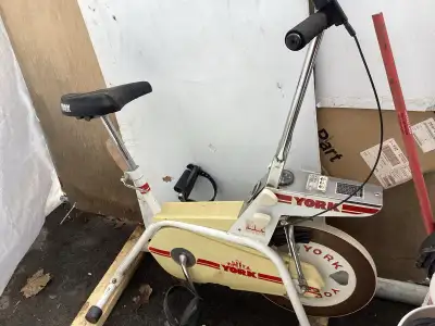 vélo stationnaire , View more