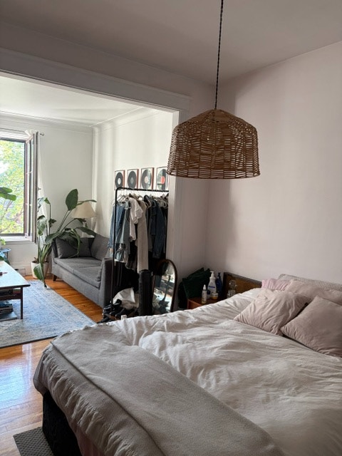 3 1/2 ensoleillé à louer – St-Henri – disponible le 1er novembre — photo 2