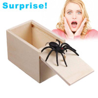 Scare Box Spider Novelty Wooden Prank Spider Scare Box in Case T