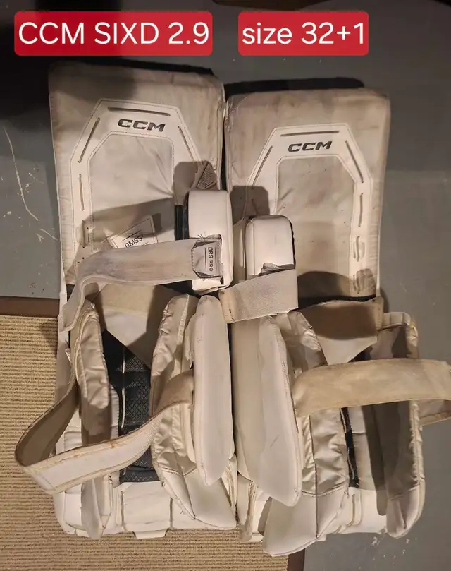Goalie equipment in Hockey in Markham / York Region - Image 3
