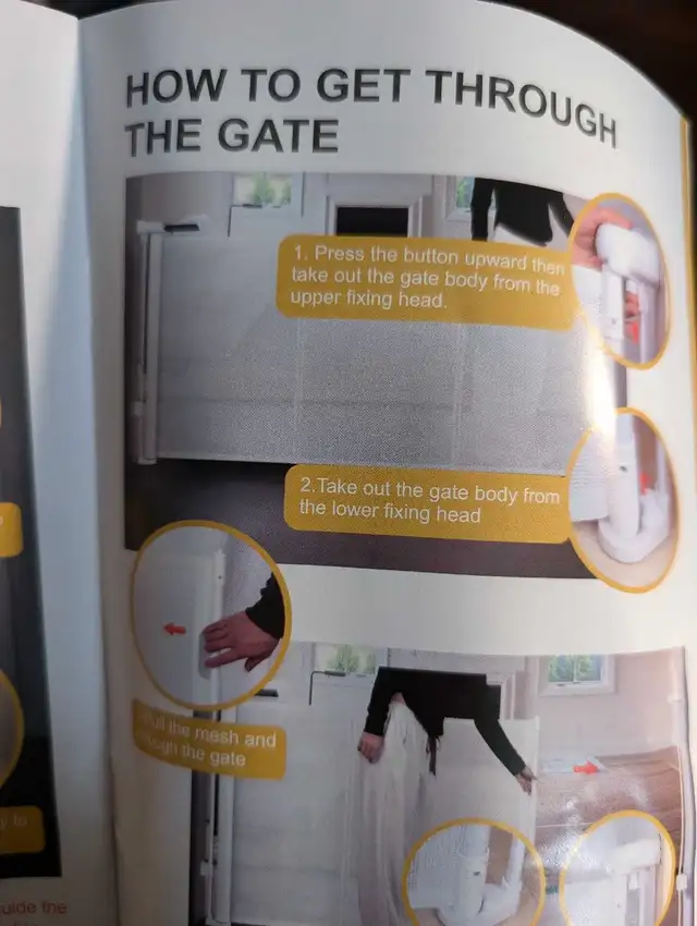 Extra wide retractable baby gate in Gates, Monitors & Safety in Moncton - Image 9