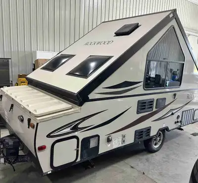 2017 Rockwood Hard side High wall 212 HW Stored inside Barely used Great condition Selling after pur...