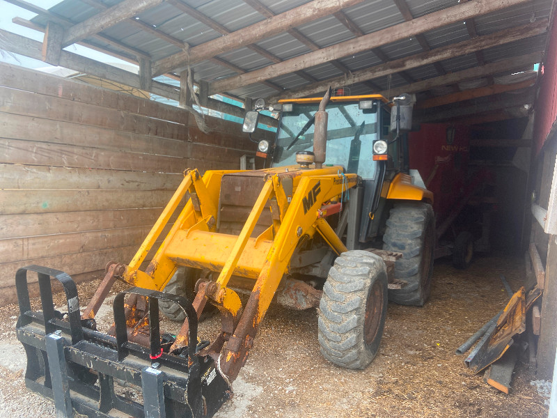 Loader Tractor with cab for sale  