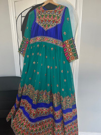 Dresses dressy/ afghani