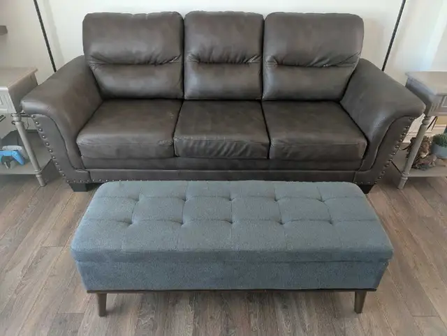 Bonded leather couch in Couches & Futons in Dartmouth - Image 2