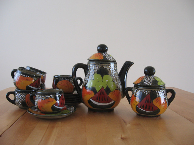 Ensemble de thé pour 6 personnes - Tea set for 6  $25 dans Vaisselle et articles de cuisine  à Ville de Montréal - Image 3