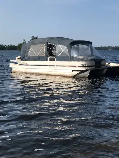 Princecraft Sportfisher, 24ft LP4S Pontoon Boat and trailer. 90hp Mercury 4 Stroke. Comes with doubl...