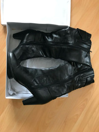 Brand New Women's Leather Boots