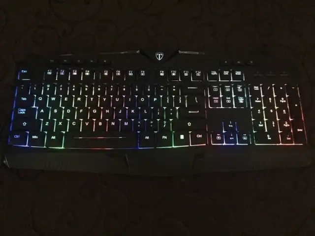 PICTEK Light up  RGB Gaming Keyboard - Black GEPC232ABUS in Mice, Keyboards & Webcams in Mississauga / Peel Region - Image 4