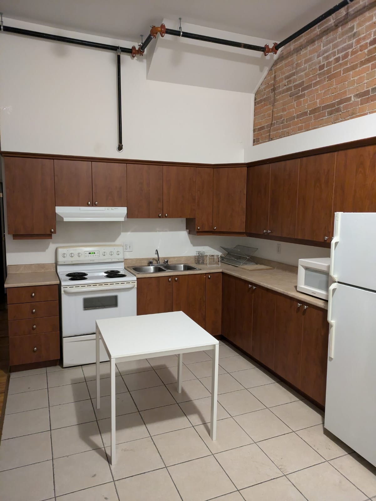 Grand appartement 4½ centre-ville de Sherbrooke — photo 1