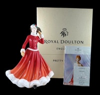 Royal Doulton Pretty Ladies Winter Fun HN 5258 Figurine with Box
