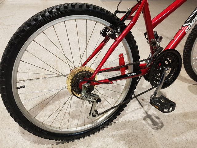 24 inch MOUNTAIN BICYCLE/road red,., in Mountain in Mississauga / Peel Region - Image 2