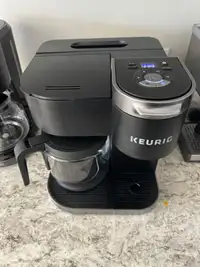 Machine à café Keurig K-Duo :carafe de 12 tasses + option K-Cups