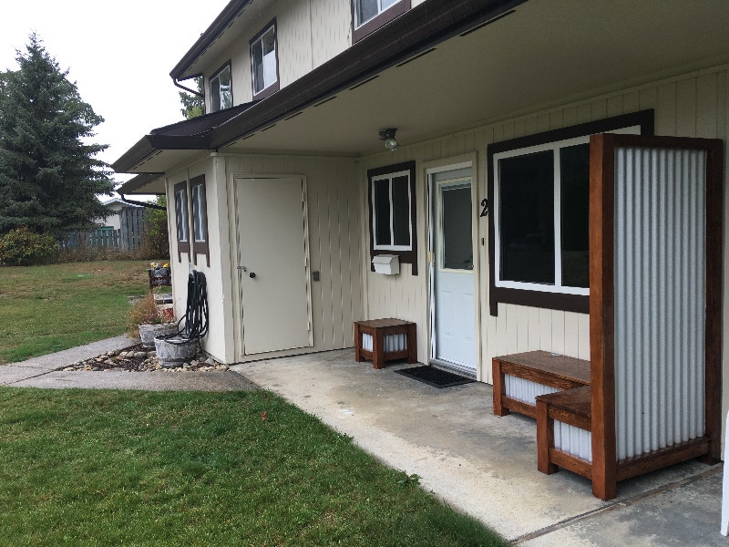 Comfortable TownHome Downtown Castlegar Long Term Rentals Nelson