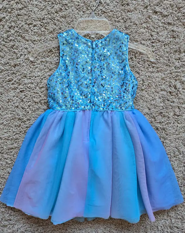 Girls / Toddler Size 5  Party Dress in Kids & Youth in St. Albert - Image 3