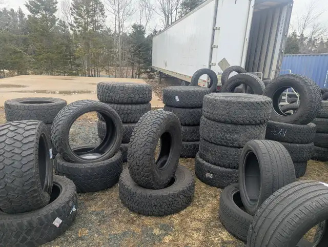 Used tires lots truck tires 15 in to 37 in in Tires & Rims in City of Halifax - Image 4