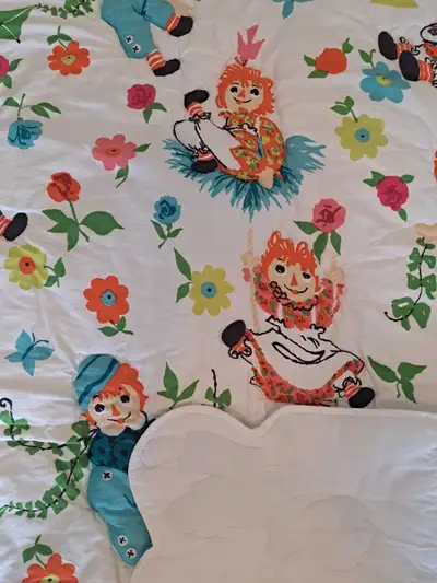 Quilted baby blanket crib blanket vintage raggedy ann and andy, View more