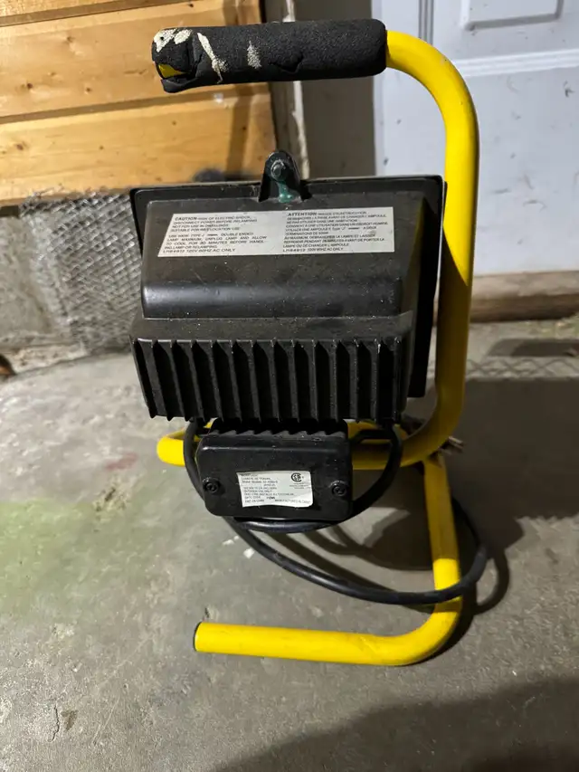 work light for sale in Other in Penticton - Image 4