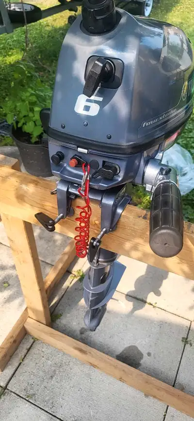 This 6hp Yamaha outboard motor is like new, with only 3 hours of use! It's a four-stroke engine that...