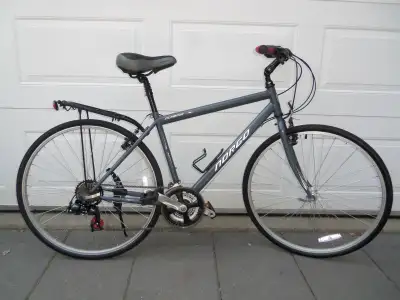 Vélo bicyclette hybride NORCO comme neuf, View more