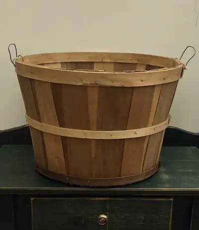 Primitive VTG Larg Basket Country Farm Wood Fruit Vegetable, View more