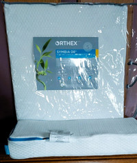 Orthex Symbia 8° Lumbar Leg Rest Memory Foam Pillow Bamboo Cover