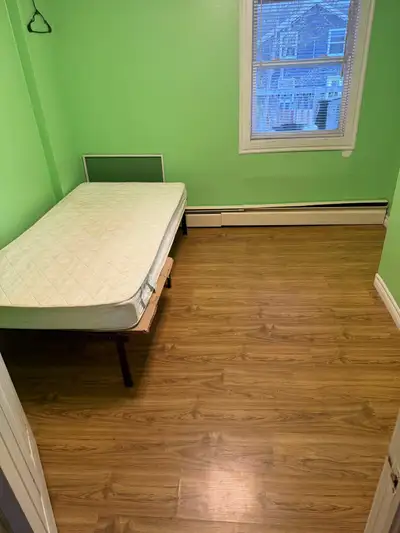 Private room available in 3 bedroom and 1 bathroom apartment. Everything included. -Heat -Electricit...