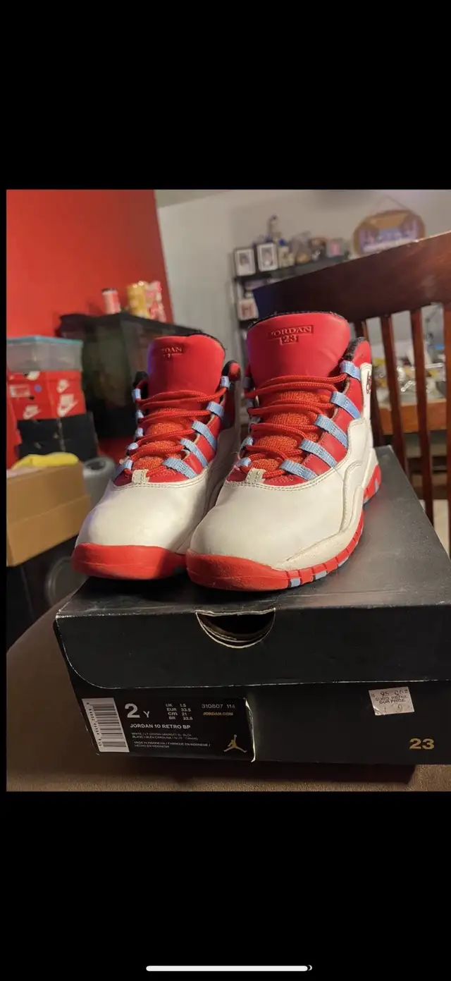 Jordan 10 Retro in Men's Shoes in Mississauga / Peel Region - Image 3