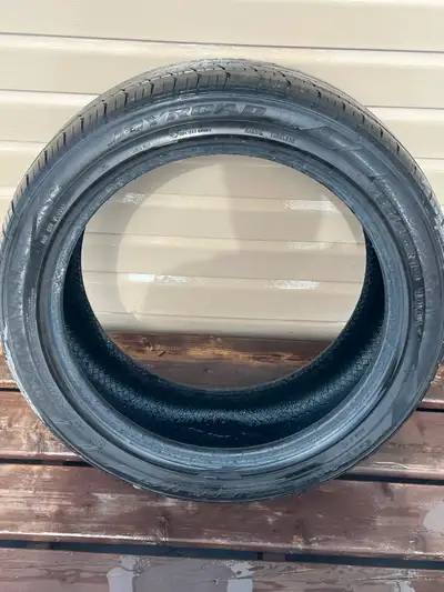 4 Pneus Joyroad 255/45R19 était sur une Infiniti Q50
