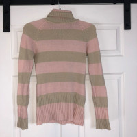 Striped & Soft Turtleneck  