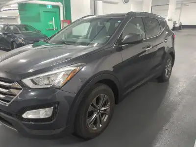 2016 Hyundai Santa Fe Sport FWD 2.4L – $9,500 (179,900 km) Located in Richmond Hill (Postal Code: L4...