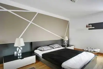 ROOM FOR RENT DOWNTOWN MONTREAL, 5 MIN TO SUBWAY