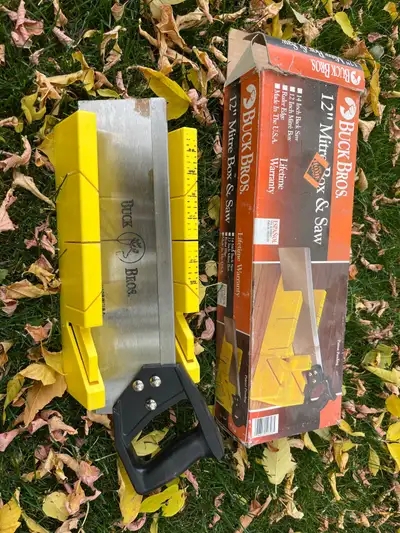 12” mitre box and saw with bonus tool box