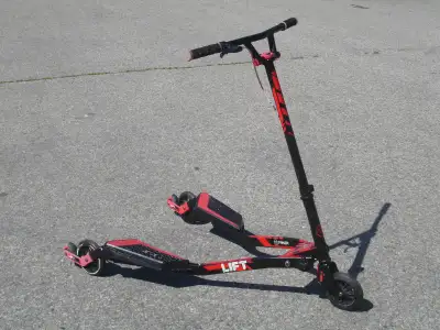 OUTGROWN 3 WHEELER Y FLIKER LIFT DRIFT SCOOTER ALL READY RIDE!, View more