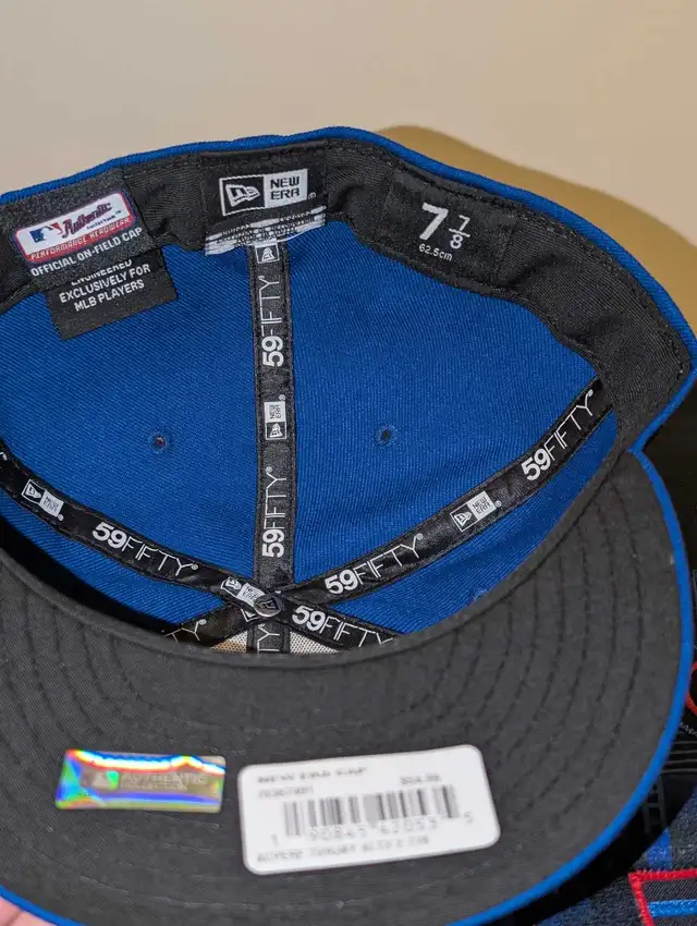 WANNA WIN THE HOLIDAYS? Give them a Jays World Series hat! 7 7/8 in Men's in Stratford - Image 7