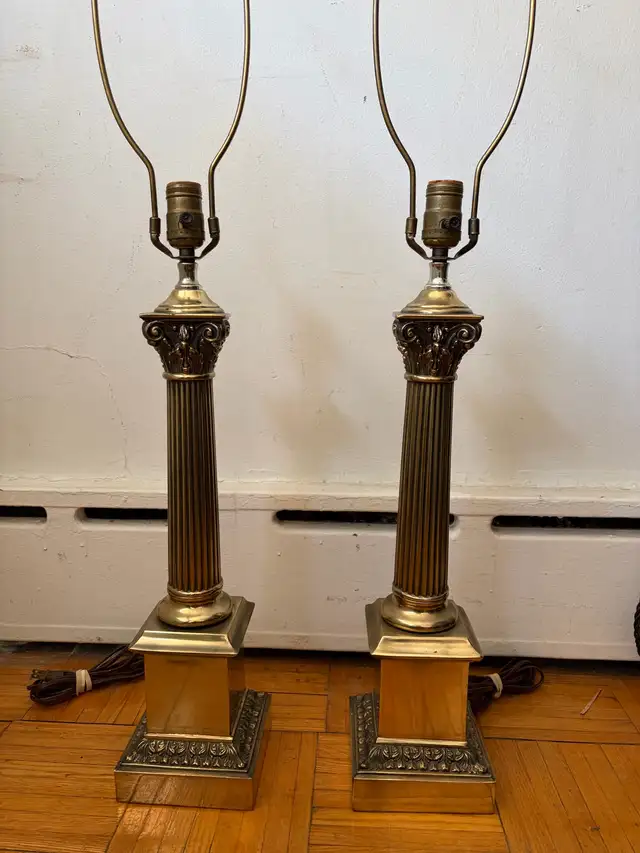 Vintage Brass Table Lamp in Indoor Lighting & Fans in City of Toronto - Image 3