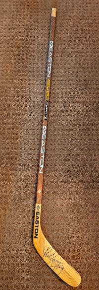 Paul Kariya autographed Easton hockey stick