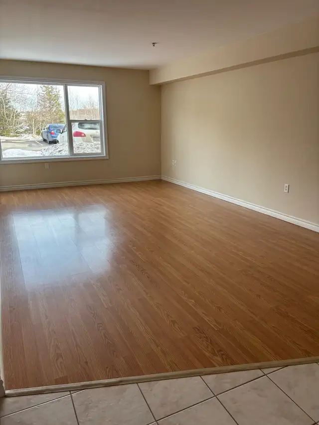 Spacious one bedroom plus den - Truro Nov 1