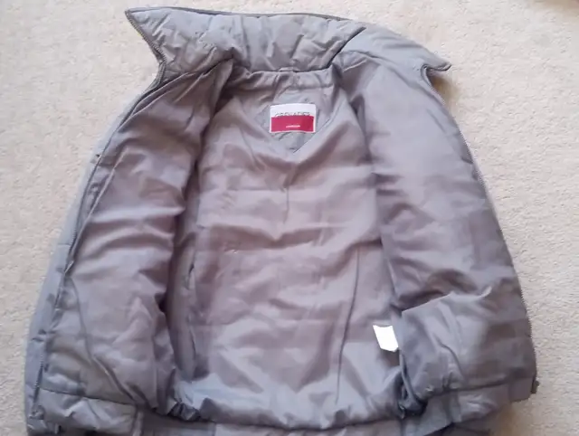 Men's Medium Lightweight Winter Jacket in Men's in Calgary - Image 3