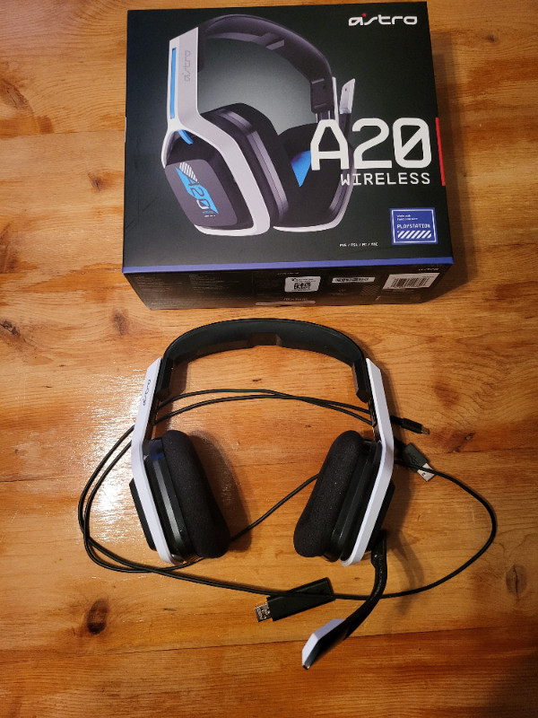 Astro A20 Gen 2 Wireless Headset PS4/PS5 in Sony Playstation 4 in Kingston - Image 3